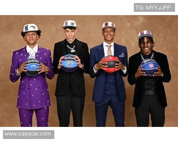 雷霆正式宣布与霍姆格伦续约新合同为期五年总值达25亿